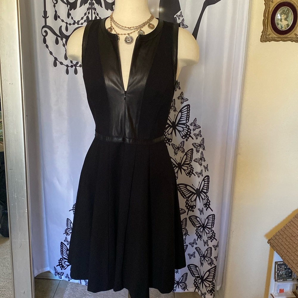 Rebecca Taylor Zip Bust Lamb Black leather dress size 4 front zip
